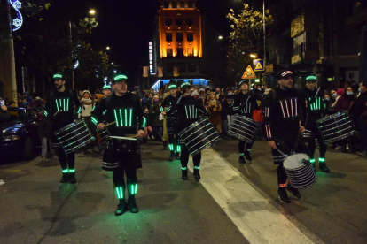 Balaguer. La plaza Mercadal fue el escenario del pistoletazo de salida a las fiestas.