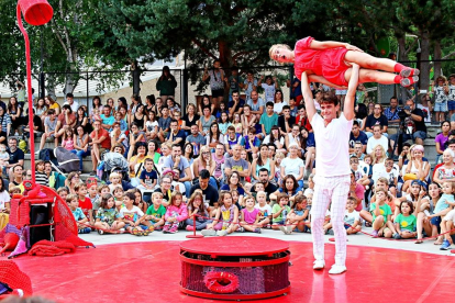 L’espectacle de circ ‘La fin demain’, de Zirkus Morsa, un dels més aclamats durant la jornada d’ahir.
