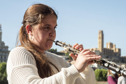 Andrea Budau interpretó ‘El cant dels ocells’ al final del acto. 