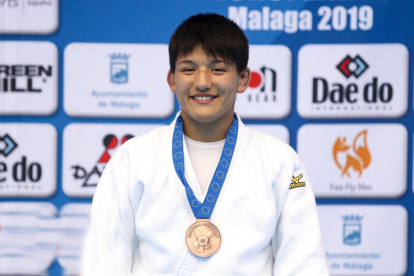 Ai Tsunoda, amb la medalla de bronze conquerida.