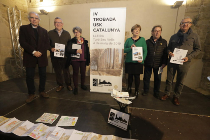 Presentación del IV ‘Urban Sketchers’ de Catalunya, ayer en la Seu Vella.