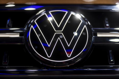 Logo del grupo automovilístico alemán Volkswagen.