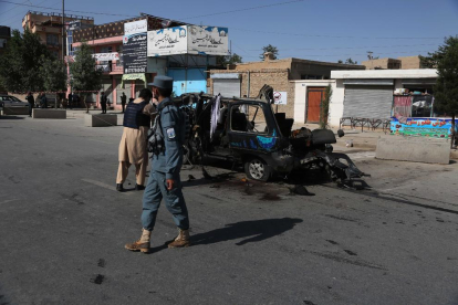 Fuerzas de seguridad de Afganistán en el escenario de un ataque.