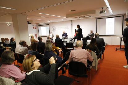 El Col·legi de Advocats de Lleida inauguró ayer la exposición ‘Els nostres papers de Salamanca’. 