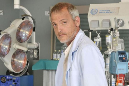 Jordi Rebellón, en el papel del doctor Vilches.