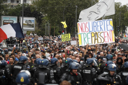 A la manifestació de París van anar 17.000 persones i, a tot França, un total de 237.000.