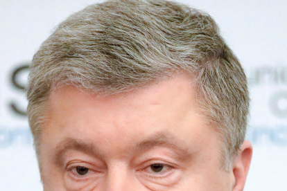 El humorista Zelenski puede arrebatarle el poder a Poroshenko y Timoshenko confía en dar la sorpresa.