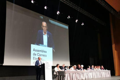 La taula central que va participar a l’Assemblea de Càrrecs Electes al Palau de Congressos de Barcelona.
