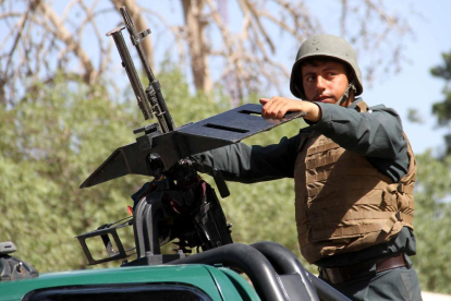 Los combates entre fuerzas gubernamentales y talibanes están dejando un rastro de destrucción.