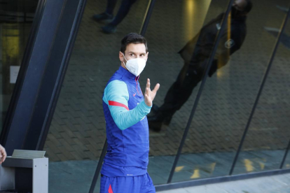 Messi, ayer a las puertas del hotel de la expedición azulgrana.