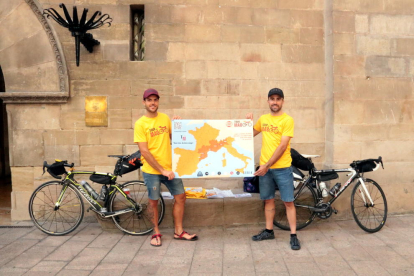 Dos ciclistas leridanos recorren 1.200 kilómetros solidarios para Open Arms