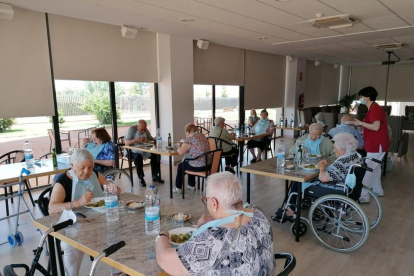 Imatge del centre de dia de la Residència per a la Gent Gran d’Almacelles, que va reobrir ahir.