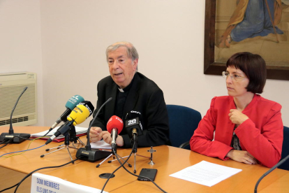 El obispo de Lleida, Salvador Giménez, durante el acto de ayer. 
