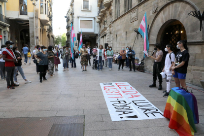 Una protesta contra la violència LGTBI