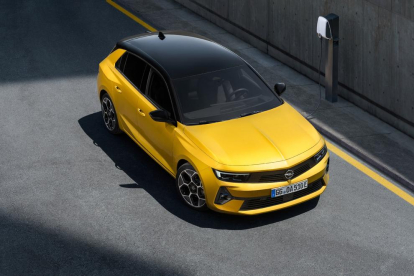 La nova generació de l'Astra també està disponible amb motors de gasolina i dièsel d'elevada eficiència.