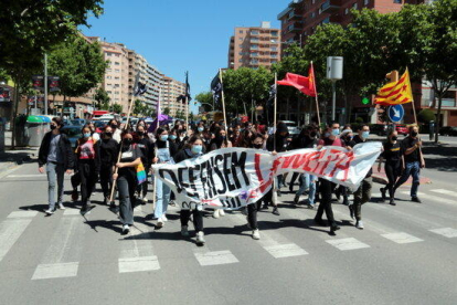 Estudiants se manifiestan en Lérida en defensa de una educación pública