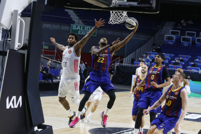 El lleidatà Pierre Oriola va aixecar, com a capità blaugrana, la primera copa de l’era Jasikevicius i davant de l’etern rival, que defensava corona.