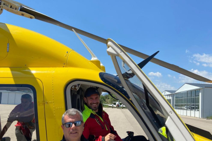 L’empresa Helitrans Pyrinees gestiona els vols de la base GRAE a la Seu i du a terme els rescats amb un helicòpter Bell 429.