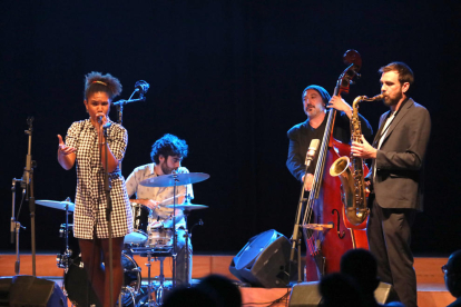 The Black Art Jazz Collective va omplir ahir de música l’auditori del Rectorat de la UdL, en el marc del festival Jazz Tardor de Lleida.