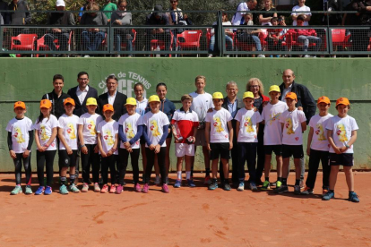 Ceremonia de entrega de trofeos de la edición del torneo de Semana Santa-Albert Costa disputado en 2019.