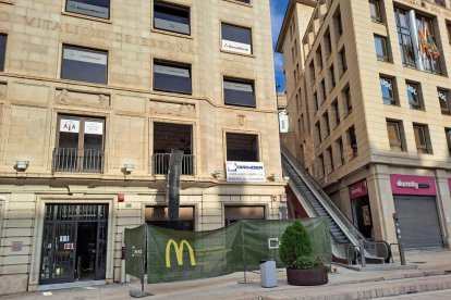 Imatge dels treballs per a la nova obertura de McDonald’s.