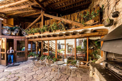 La terrassa del Restaurant Brasseria de l'Era del Marxant, ens convida a relaxar-nos envoltats d'un entorn idílic.