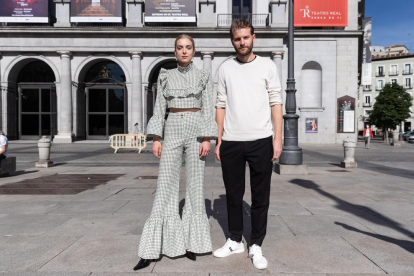 El director Magnus Von Horn i l'actriu polonesa Magdalena Kolesnik durant la presentació de la seua pel·lícula 'Sweat', aquest dimarts a Madrid.