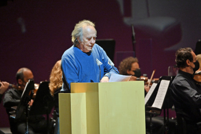 La Simfònica del Liceu y el pianista Albert Guinovart, ayer en el acto de recuerdo a Joan Margarit.