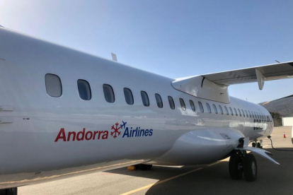 L’ATR72 va aterrar ahir a l’aeroport d’Andorra-la Seu.