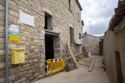 Les obres de remodelació de l’ajuntament de Montornès.