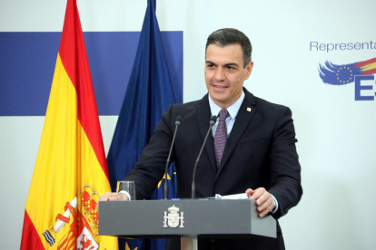 El presidente del gobierno español, Pedro Sánchez, durante una rueda de prensa en Bruselas después de la cumbre europea.
