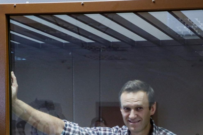 L’opositor rus Aleksei Navalni, ahir, en un tribunal de Moscou.