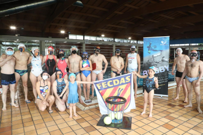Els participants de la jornada d’ahir de rugbi subaquàtic.