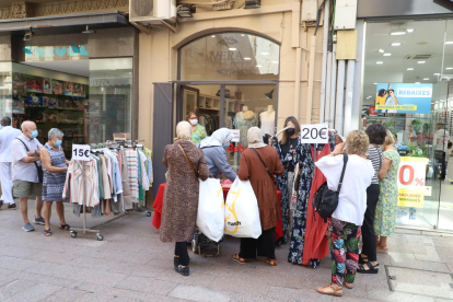 Una de las paradas instaladas ayer en el Eix Comercial.