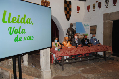 Presentació de la nova campanya turística del Patronat de Turisme al Castell de Montsonís.