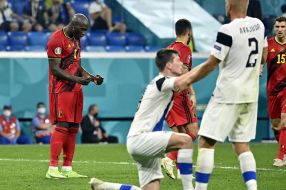 Romelu Lukaku celebra el segon gol dels belgues, que va certificar la seua tercera victòria seguida.