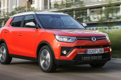 El SsangYong Tivoli amb el motor de gasolina més potent ja està disponible per al nivell d'acabat Urban Plus, amb transmissió automàtica.