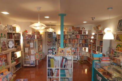 La segunda librería El Genet Blau abrió en octubre en Barcelona.