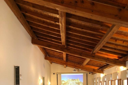 Acto de presentación del proyecto de restauración del castillo de Castelló de Farfanya, el sábado.
