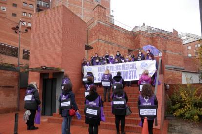 Agramunt. Reivindicación ayer de los alumnos del INS Ribera del Sió. 