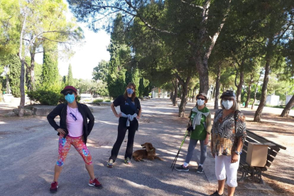 Alumnes de segon del cicle d’Estilisme i Direcció de Perruqueria de l’institut Torre Vicens.