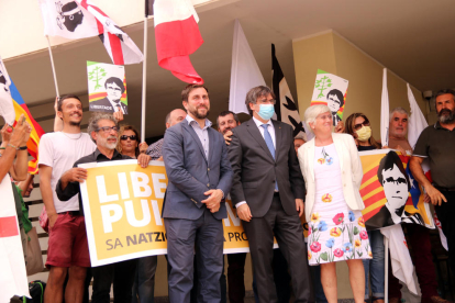 Comín, Puigdemont y Ponsatí, el lunes en Sássari.