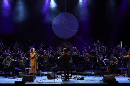 L’Orquestra de Músiques d’Arrel de Catalunya inaugurarà el Dansàneu amb l’espectacle ‘Trencadís’.