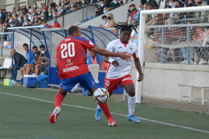 Una veintena de aficionados se desplazaron para animar al equipo.