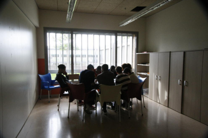 Imagen de archivo de adolescentes migrantes sin referentes familiares en un centro de Almacelles. 
