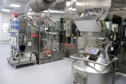 Imatge general del laboratori de Reig Jofre on es fabricarà la vacuna contra la covid-19 de Janssen.
