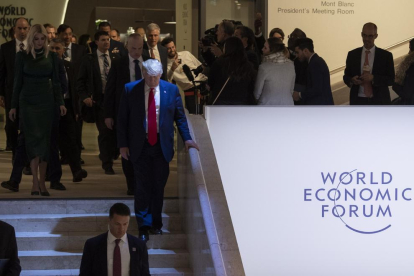 Donald Trump acudió ayer al foro de Davos junto a su hija Ivanka.