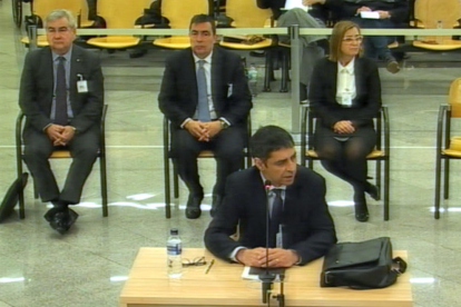 L’exmajor dels Mossos Josep Lluís Trapero, ahir, durant la part final del seu interrogatori a l’Audiència Nacional.