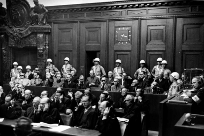 Imagen general del banquillo de los acusados con los jerarcas nazis.