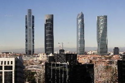 Amenaça de bomba a la Torre Espacio de Madrid